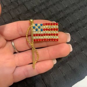 Vintage American flag brooch